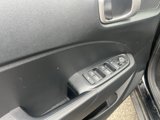 Used 2022 Hyundai Venue SEL w/ Cargo Package image 4