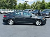 Used 2022 Toyota Corolla LE image 3