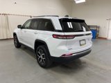 Used 2024 Jeep Grand Cherokee Limited image 6