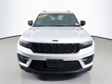 Used 2022 Jeep Grand Cherokee Altitude image 2