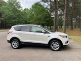 Used 2018 Ford Escape SE w/ SE Sync 3 Package image 2