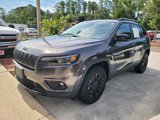 Used 2023 Jeep Cherokee Altitude Lux image 3