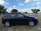 Used 2016 Jeep Cherokee Limited image 3
