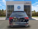 Certified 2023 Volkswagen Tiguan SE image 5