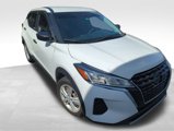 Used 2021 Nissan Kicks S image 3