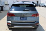 Certified 2022 Volkswagen Taos SE w/ Panoramic Sunroof Package image 5