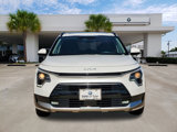 Used 2023 Kia Niro SX image 2