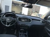 Used 2017 Kia Sorento LX w/ LX Convenience Package image 3