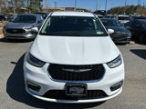 Used 2023 Chrysler Pacifica Touring-L image 3