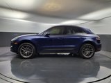 Certified 2022 Porsche Macan w/ Premium Package image 2