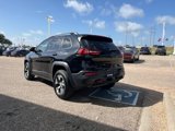Used 2018 Jeep Cherokee Trailhawk w/ Comfort/Convenience Group image 3
