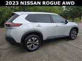 Used 2023 Nissan Rogue SV image 3
