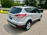 Used 2015 Ford Escape SE w/ Equipment Group 201A image 6