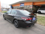 Used 2023 Toyota Camry SE image 3