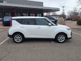 Used 2022 Kia Soul LX w/ Technology Package image 2