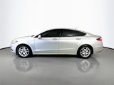 Used 2016 Ford Fusion SE image 4