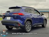 Used 2023 Toyota Corolla Cross XLE image 3