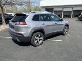 Used 2021 Jeep Cherokee Limited image 3