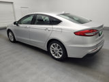 Used 2019 Ford Fusion SE image 3