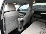 Certified 2019 Toyota Highlander LE image 2
