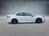Used 2021 Toyota Camry SE image 3