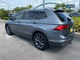 Used 2022 Volkswagen Tiguan SE image 2