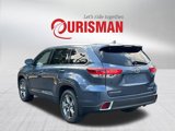 Used 2017 Toyota Highlander Limited Platinum image 4
