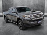 Used 2016 Toyota Tacoma TRD Sport image 3