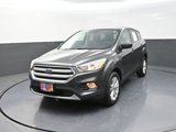 Used 2017 Ford Escape SE image 3