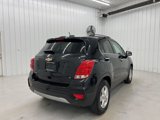Used 2018 Chevrolet Trax LT w/ LT Convenience Package image 3