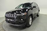 Used 2024 Jeep Compass Latitude image 3