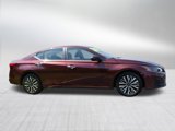 Used 2024 Nissan Altima 2.5 SV image 2