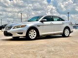 Used 2010 Ford Taurus SE image 4