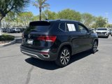 Used 2022 Volkswagen Taos SE image 4