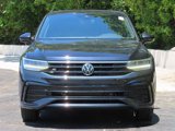 Used 2022 Volkswagen Tiguan SE R-Line image 4
