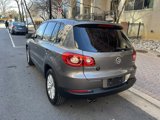 Used 2010 Volkswagen Tiguan S image 5