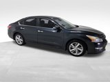 Used 2015 Nissan Altima 2.5 SV w/ Convenience Package image 2