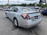 Used 2011 Nissan Altima 2.5 SL w/ Technology Pkg image 5