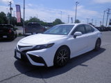 Used 2024 Toyota Camry SE image 3