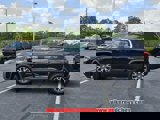 Used 2023 GMC Acadia SLE image 4