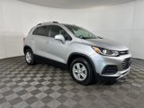 Used 2020 Chevrolet Trax LT w/ LT Convenience Package image 2
