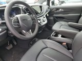 New 2025 Chrysler Pacifica Select image 5