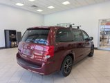 Used 2017 Dodge Grand Caravan SE image 3