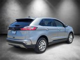 Used 2022 Ford Edge SEL image 3