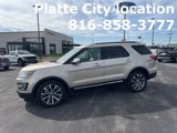 Used 2017 Ford Explorer Platinum image 2