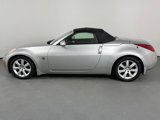 Used 2004 Nissan 350Z Touring image 2