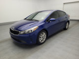 Used 2017 Kia Forte S image 2