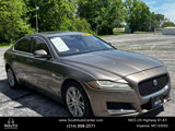 Used 2017 Jaguar XF Premium image 3