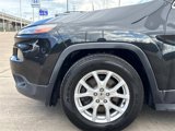 Used 2016 Jeep Cherokee Latitude image 5