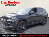 New 2025 Jeep Grand Cherokee Altitude image 2